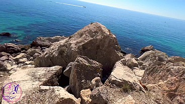 Sweet Hiking Pussy Was Fucked In Public - Bunny Rabbits