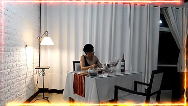 DISFRUTA DE LA HERMOSA COJIDA DEL DIA ANTERIOR , MIENTRAS ESPERA A LOS GANADORES DE LOS DOS DIAS DE VACACIONES, UN DIA CON LA DIOSA DEL SEXO , PERLA LOPEZ