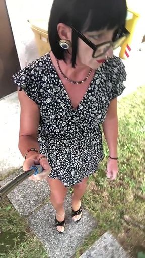 Wanderin' in the Garden Like a Bitch