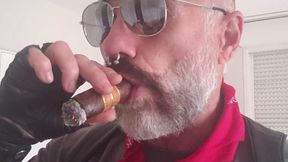 Tof Cigarporn