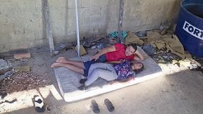 comendo a filha da puta da sapatao dando o cu no terraco