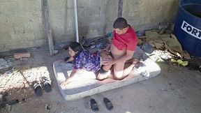 comendo a filha da puta da sapatao dando o cu no terraco