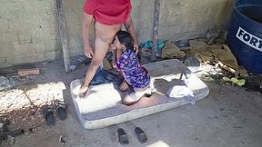 comendo a filha da puta da sapatao dando o cu no terraco