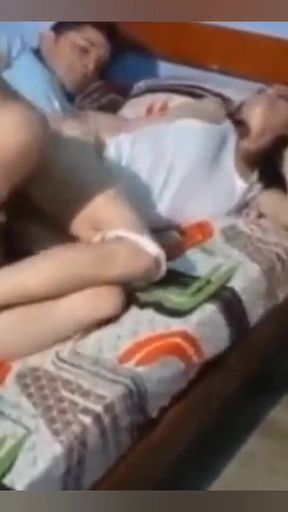 Sloppy Indian woman fucks without a condom with her Tamil lover in new delhi   Clip 1