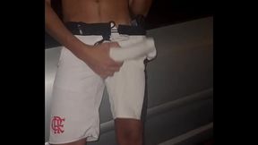 DE PAU DURO EM PUBLICO