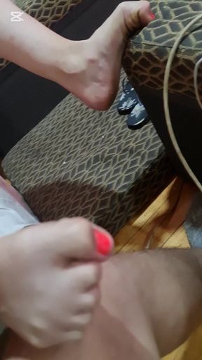 Faceless Couple With Dangerous Chemistry