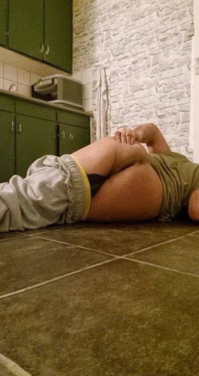 Horny big ass guy teasing his smooth asshole and rubbing into that ass