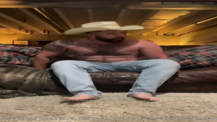face-fucking Hot Bear Solo Compi #2  italian