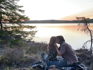 Love at a Lake in the Sunset - RosySky - 4K 30fps