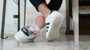 Slipping socks MP4 (1920x1080) FHD