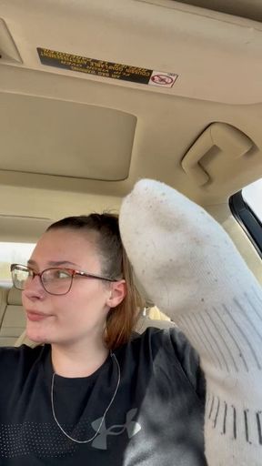 Clean My Sweaty Feet 🦶🏻