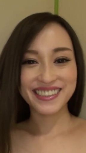 Girl with Big Tits Who Works at a Beauty Salon. an Expert at Sucking Makes Her Av Debut! -3