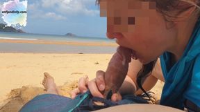 Blowjob at the beach