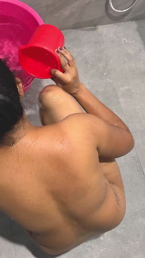 Why Do You Look at Komal so Secretly?