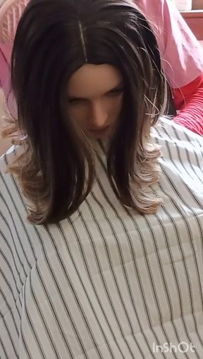 Lauren takes it all off