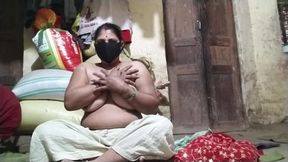 Hot Bhabh Fingering Pussy Nude Boobs Press