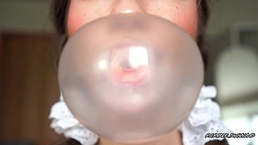 Shiny Pink Lipstick Bubblegum Brat Messy Pops, Big Bubbles