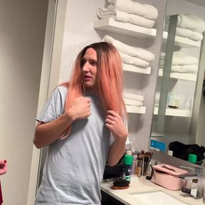 Guy Caught Wearing Roommate&#039;s Wig