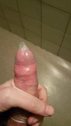 Cumming in Condom