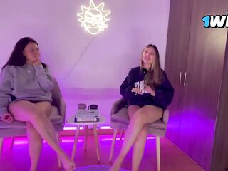 Meeting Scarlett and Chanel