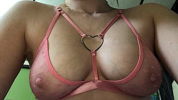 do i look cute in pink :)