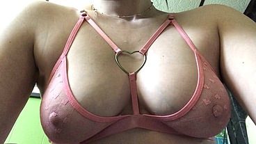 do i look cute in pink :)