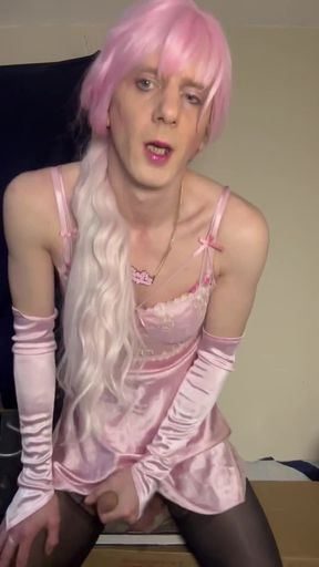 Jess Silk Rides Dildo