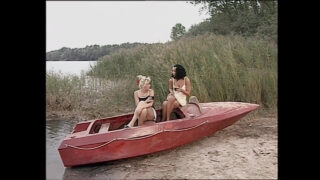 Koleś rucha w dupę MILF-kę Sibylle Rauch w trójkącie