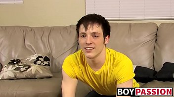 Solo masturbation and cumming with twink Jesse Jordan