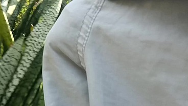Freeballing on public and show public cock