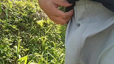 Freeballing on public and show public cock