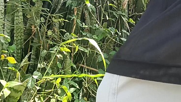 Freeballing on public and show public cock