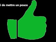 Il me pénètre avec mon gros gode bien profond. C'est bon, alors je le branle et il éjacule sur moi