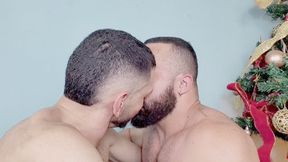 MY EARLY CHRISTMAS PRESENT WAS HOT KISSES FROM MY GYM LOVER - BY DOUGLAS GREEN AND ROMULO HERRERA - CLIP 2