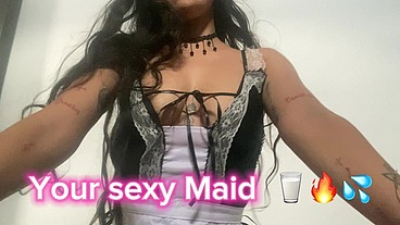 "Soy tu sirvienta sexy y complaciente, ¿donde limpio?"