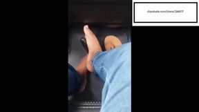 Brig_Sexi_Hot itches feet in car 3 footjob