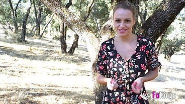 Lara Cruz tries one of our OUTDOOR SEX DATES: Will she find true love?