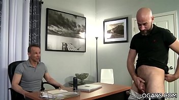 Damon doesn'_t want to lose his job