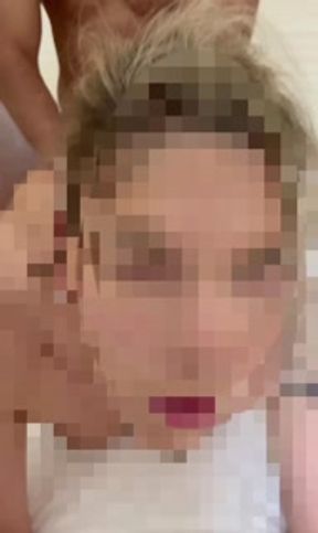 Bull gives wife 9 inches in front of hubby