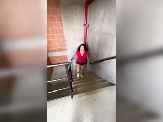 On the top floor I make her SUCK my snatch