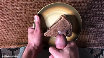 MILF Aimee Waves eats cum frosting off a cake