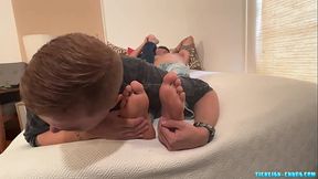 Milus Slinger Loves The Attention Ryder Is Giving His Feet