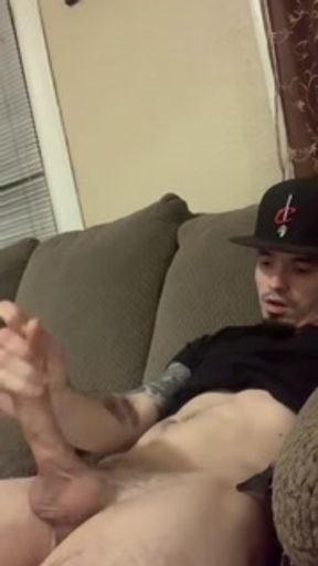 Teen secretly jerks off when no one is home / intense