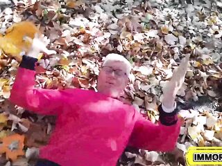 Sexy Redhead Proves No Nut November Blows In Double Penetration Trio