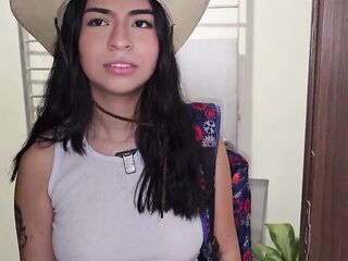 DAYBED SHARING WITH INEXPERIENCED FOREIGN COLLEGE CUTIE APRIL ADDAMS
