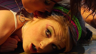 Petite teens Faye Reagan and Georgia Jones strip for lesbian play after