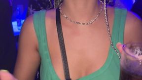 humm hier soir en boite de nuit en espagne j’etais bien chaude