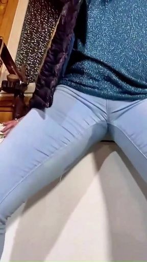 No Panties MILF Soaks Her Jeans. Cameltoe Pee Fetish and Wet Denim   Clip 1