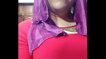 Me pongo la ropa de mi cu&ntilde_ada y ensucio su tanga con mi leche