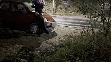 EXHIBITIONIST AMATEUR TRANNY HIGH HEELS DICK ASS FLASH NEXT TO ROAD
